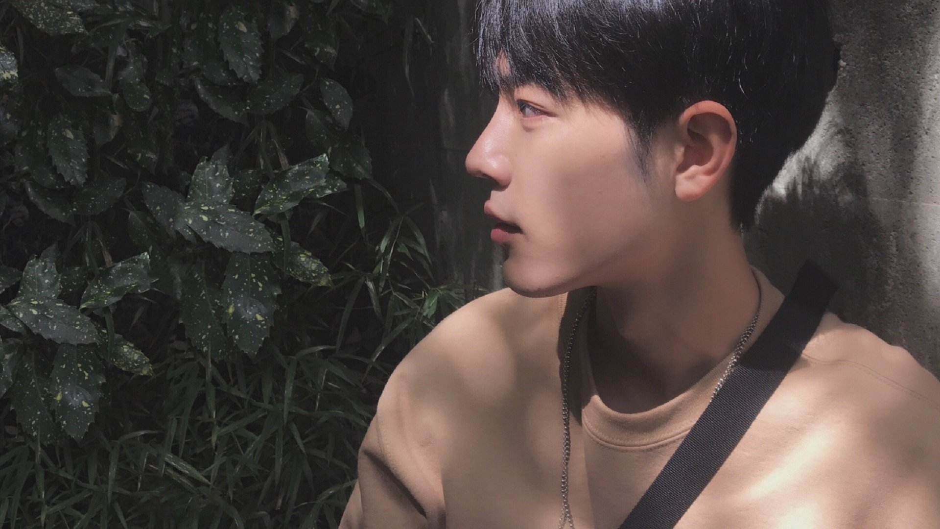 爱游戏在线登录入口-“法甲追逐战：多队争夺首位，战况激烈”，法甲的强队