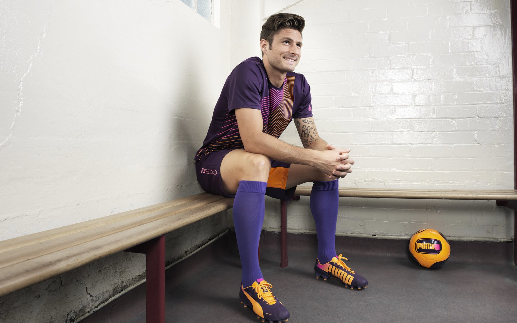 爱游戏平台-蝶泳选手节奏流畅突尼斯稳定晋级，世界顶级蝶泳视频